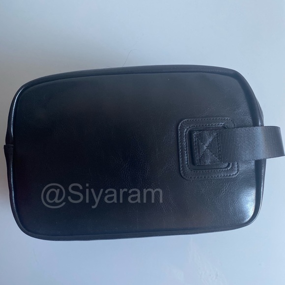 Carolina Herrera Cosmetic bag/ case - Picture 5 of 6